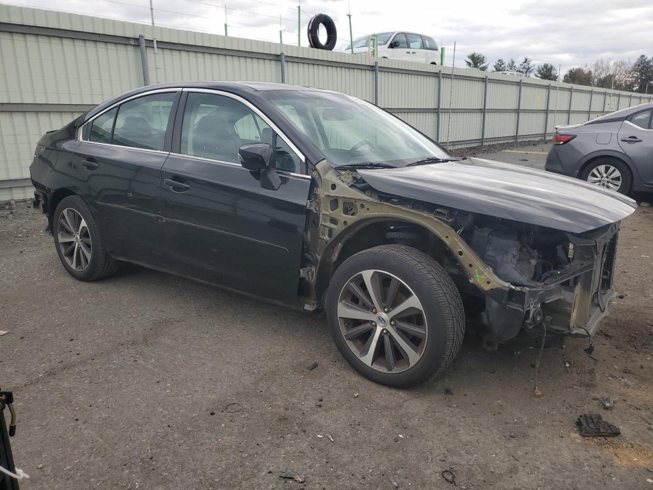 2015 Subaru Legacy - zdjęcie 4