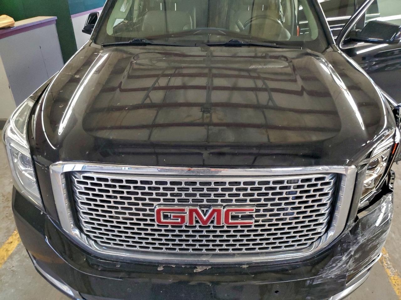 2015 GMC Yukon Denali - zdjęcie 12