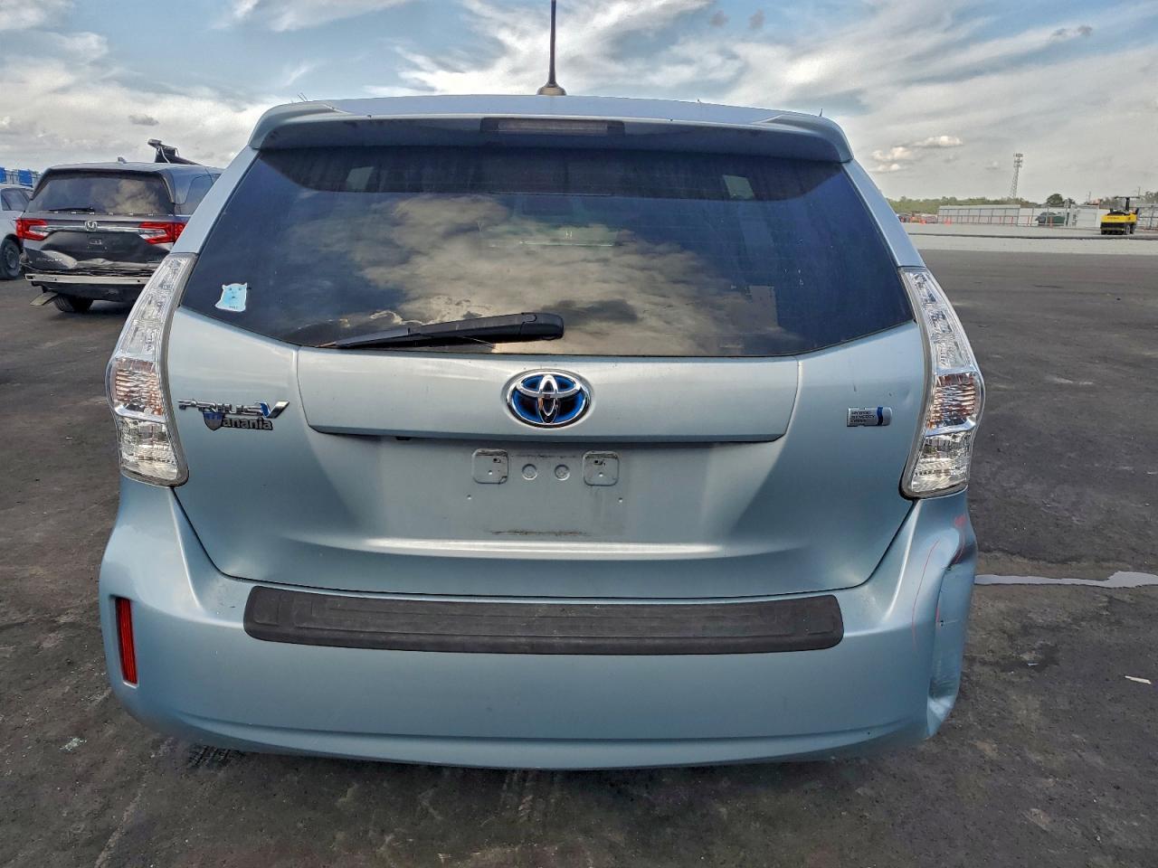 2013 Toyota Prius v (+) - zdjęcie 6