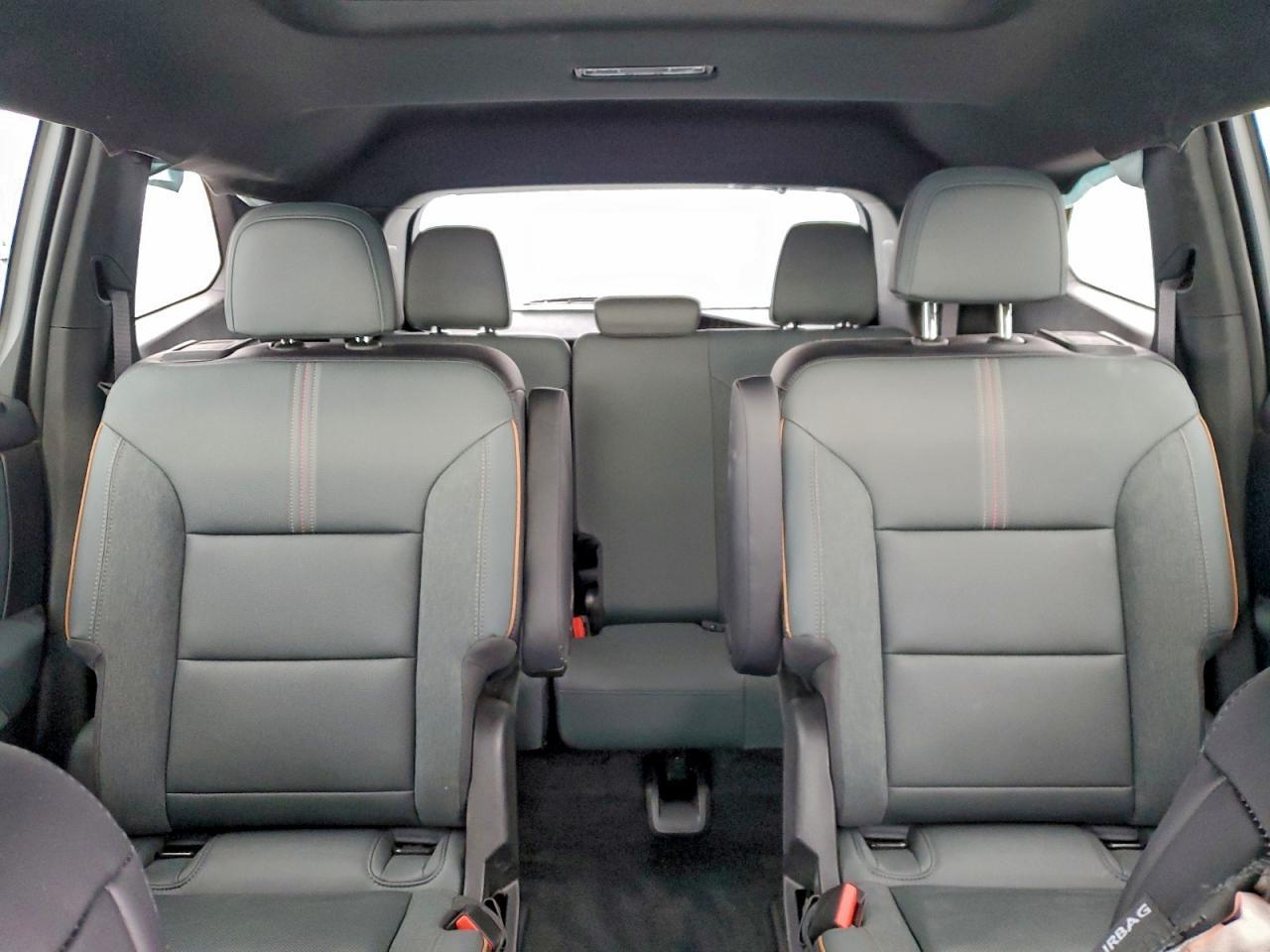 2025 GMC Acadia - zdjęcie 10