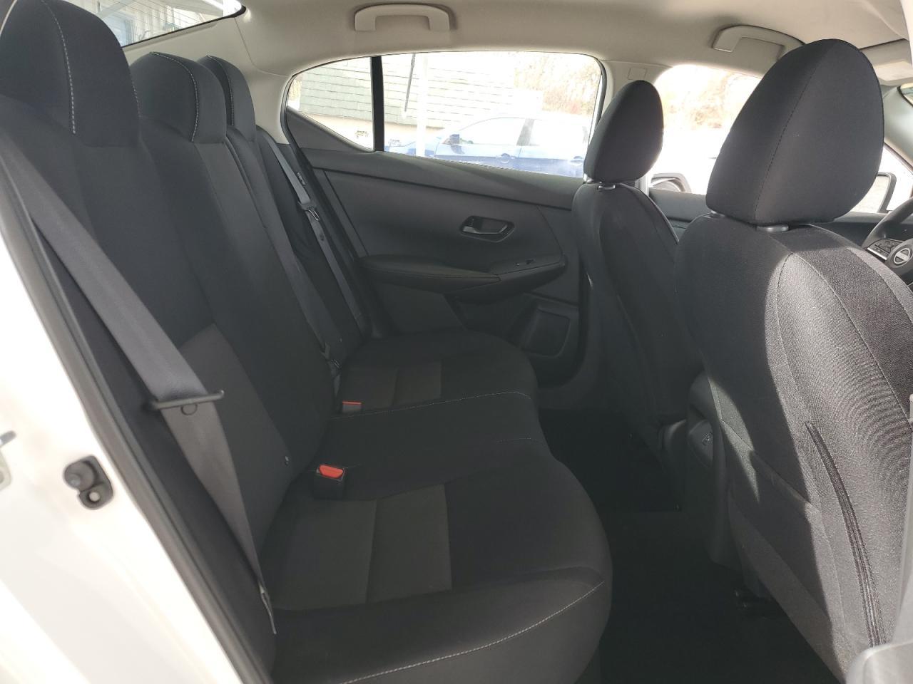 2025 Nissan Sentra - zdjęcie 10