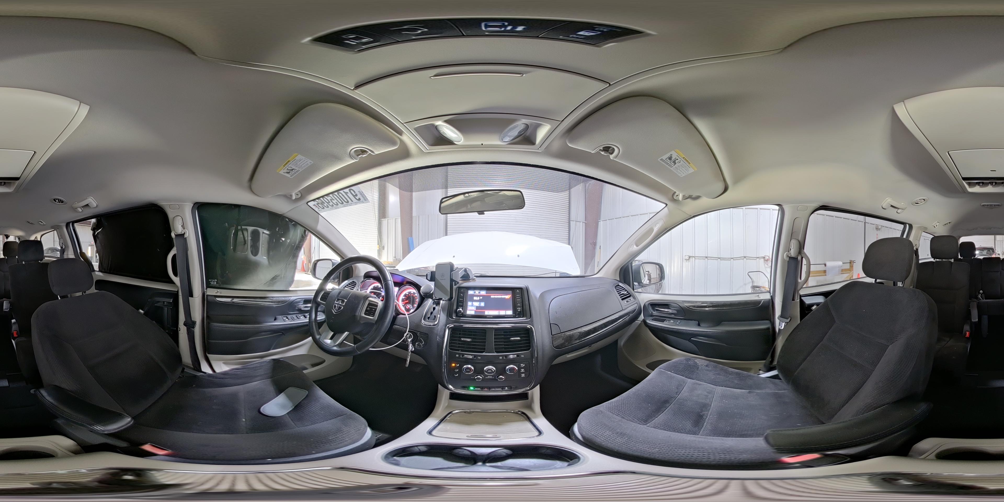 2014 Dodge Grand Caravan Sxt - zdjęcie 15