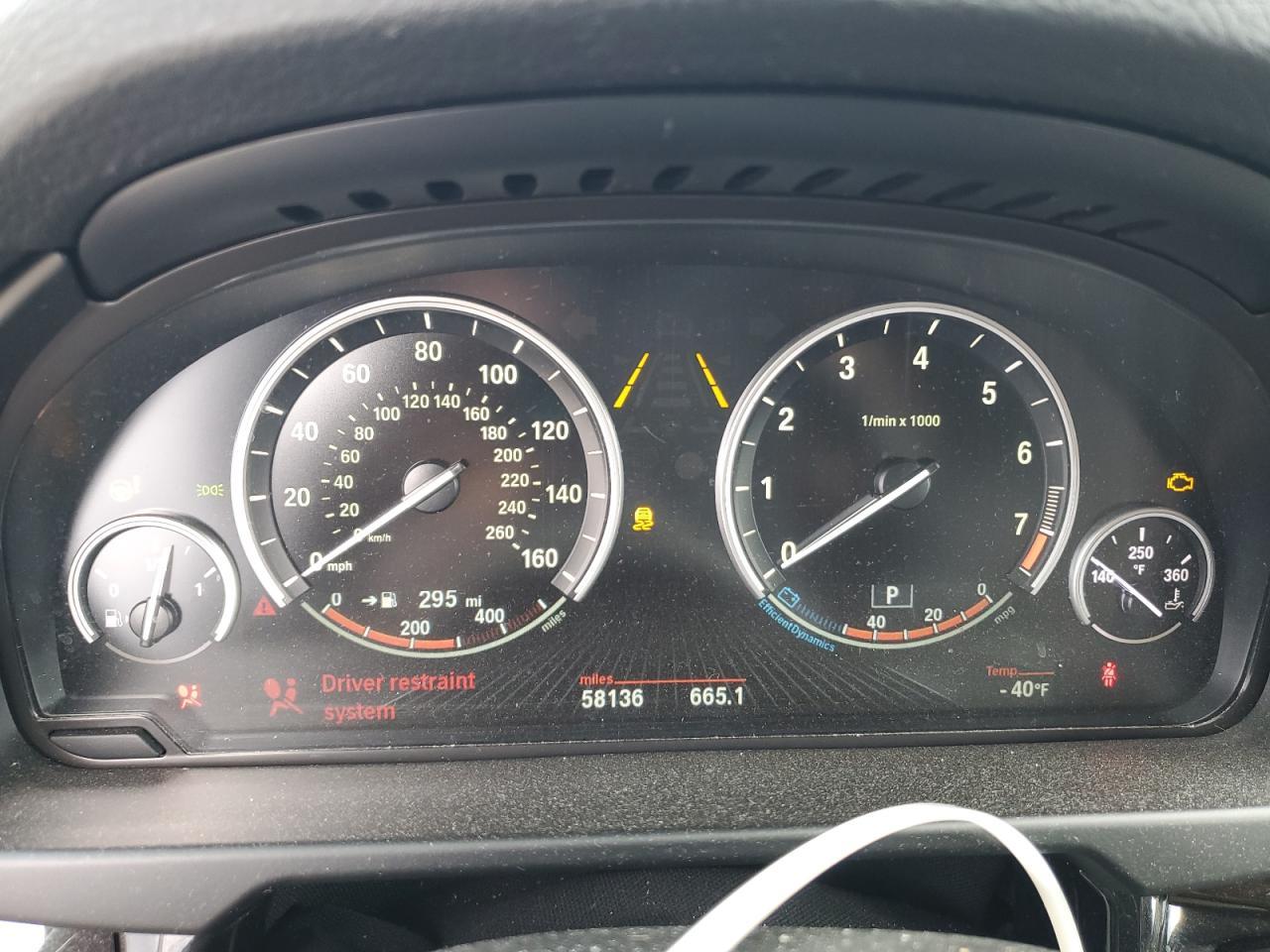 2016 BMW X5 - zdjęcie 9