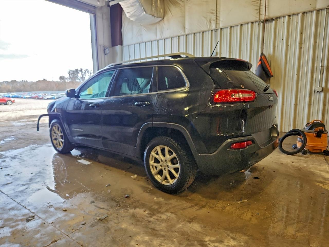 2015 Jeep Cherokee - zdjęcie 2