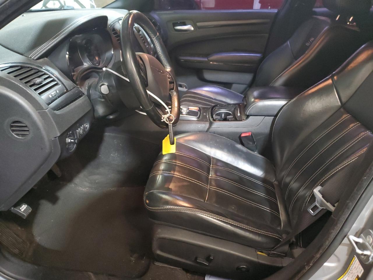 2016 Chrysler 300 - zdjęcie 7