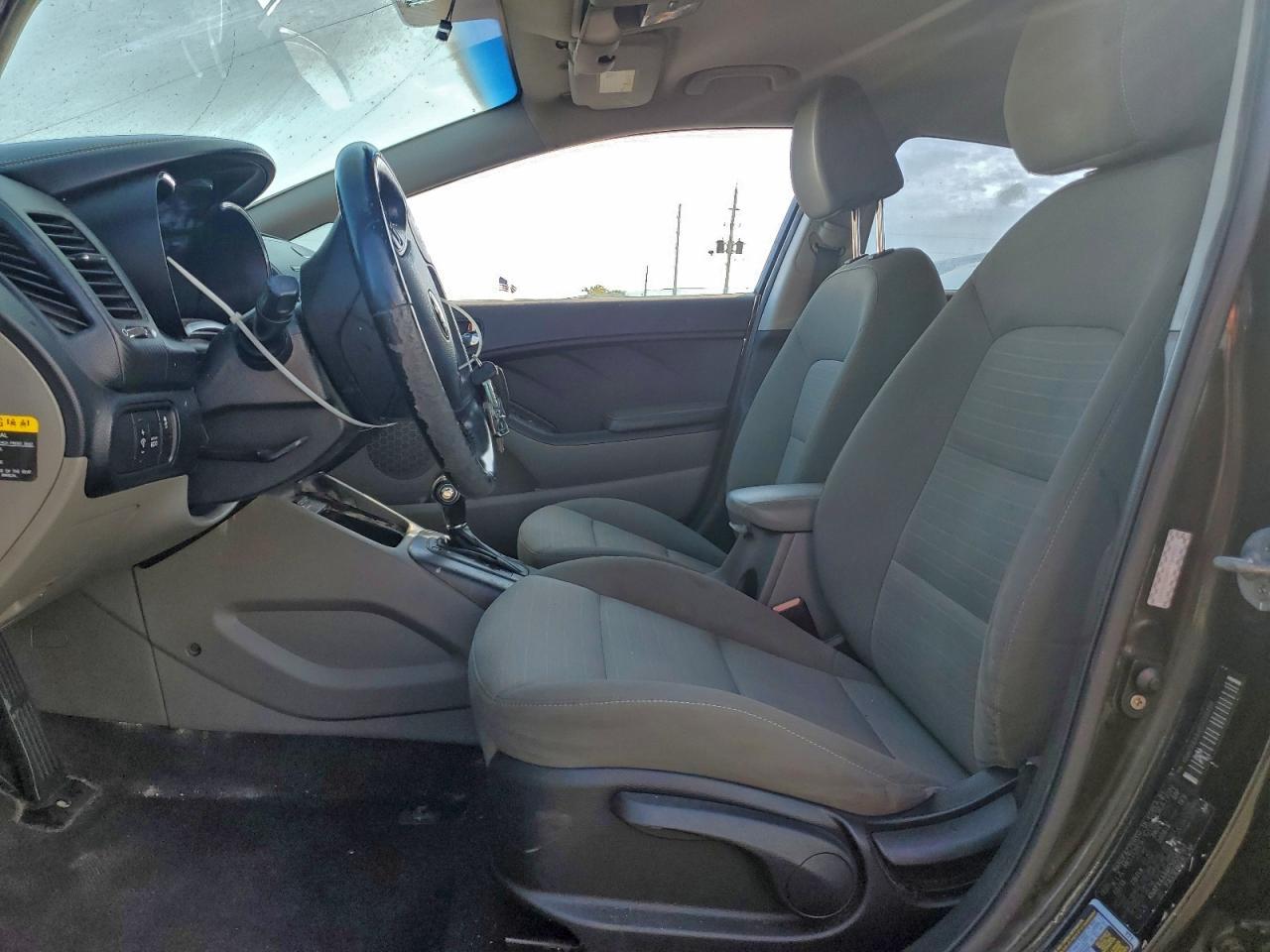 2014 Kia Forte - zdjęcie 7