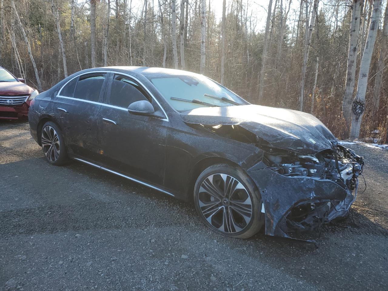 2024 Mercedes-Benz E 350 4Matic - zdjęcie 4