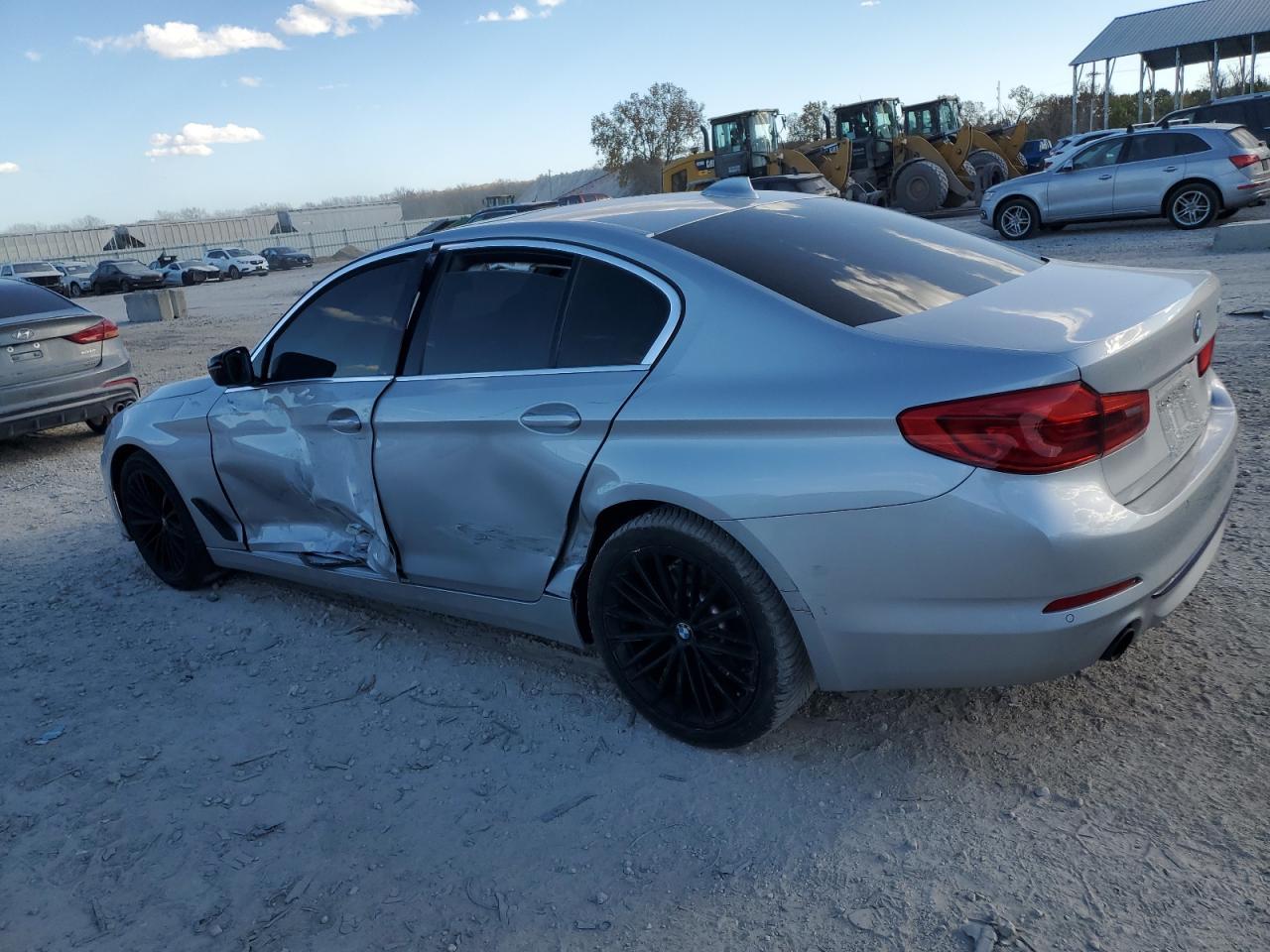 2019 BMW 530 I - zdjęcie 2