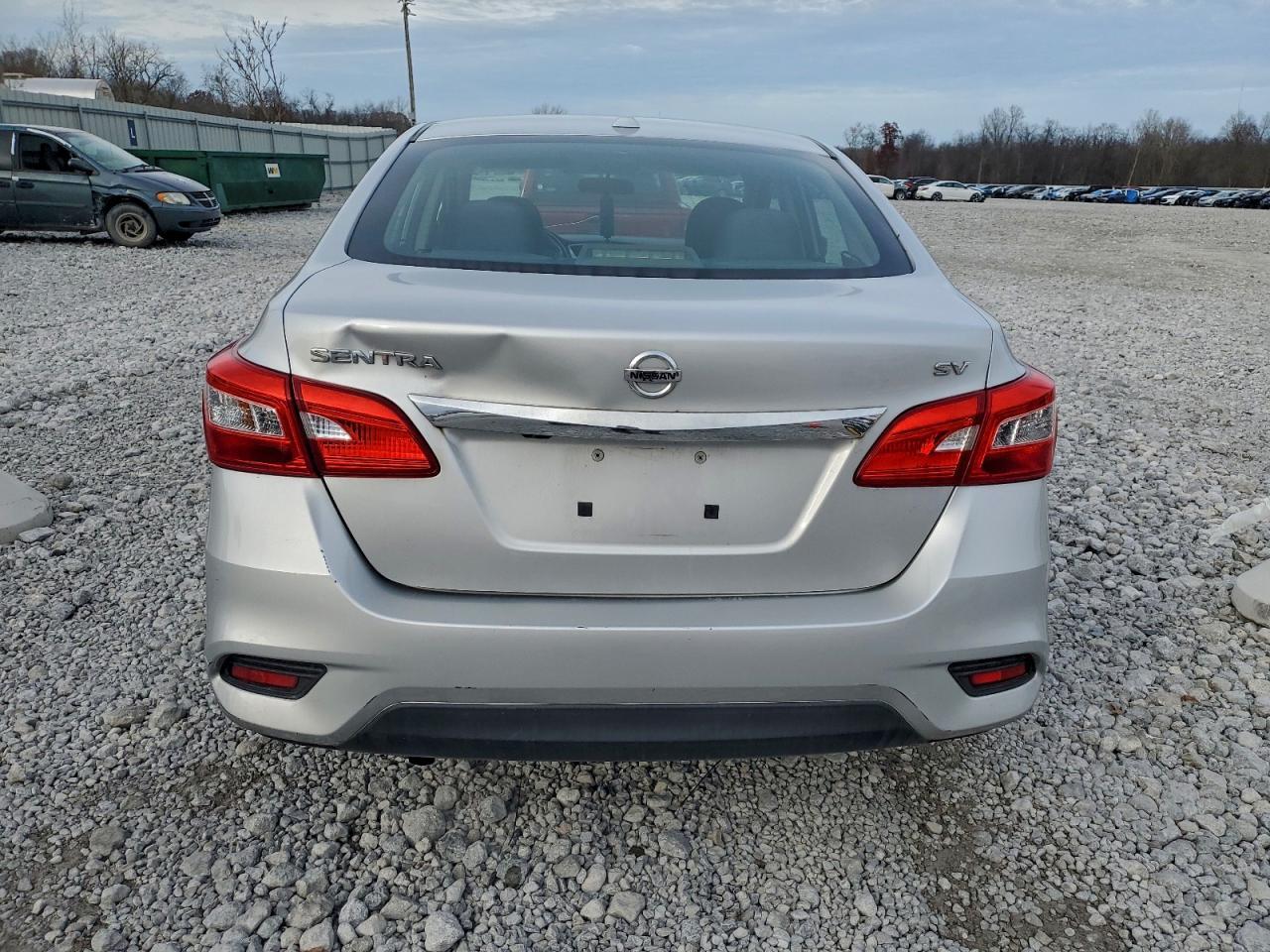 2017 Nissan Sentra - zdjęcie 6