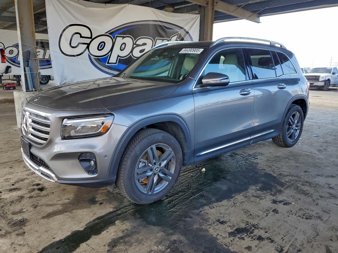 2024 Mercedes-Benz GLB - zdjęcie główne
