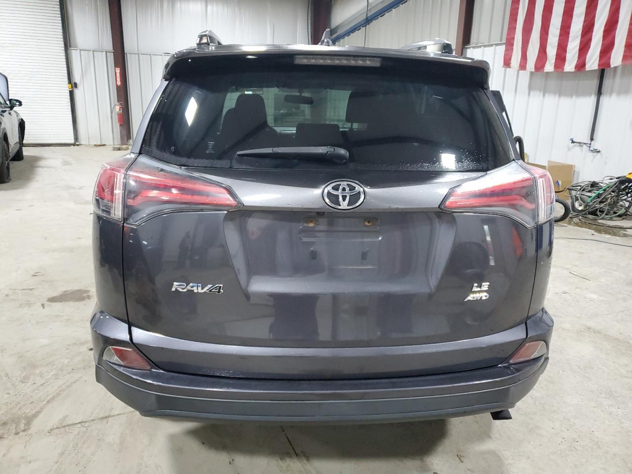 2016 Toyota RAV 4 - zdjęcie 6