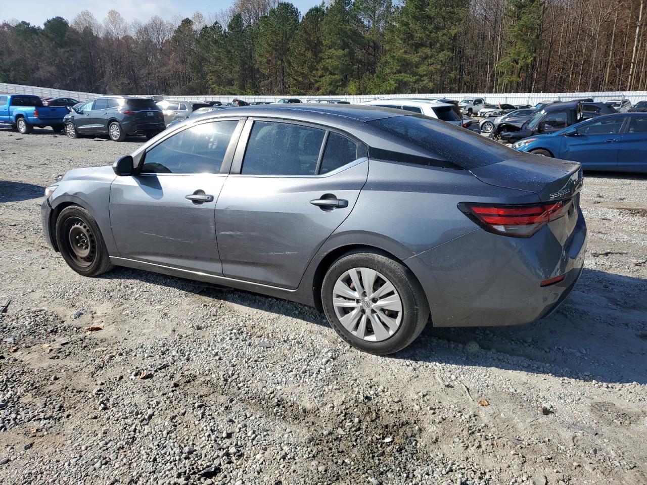 2020 Nissan Sentra S - zdjęcie 2