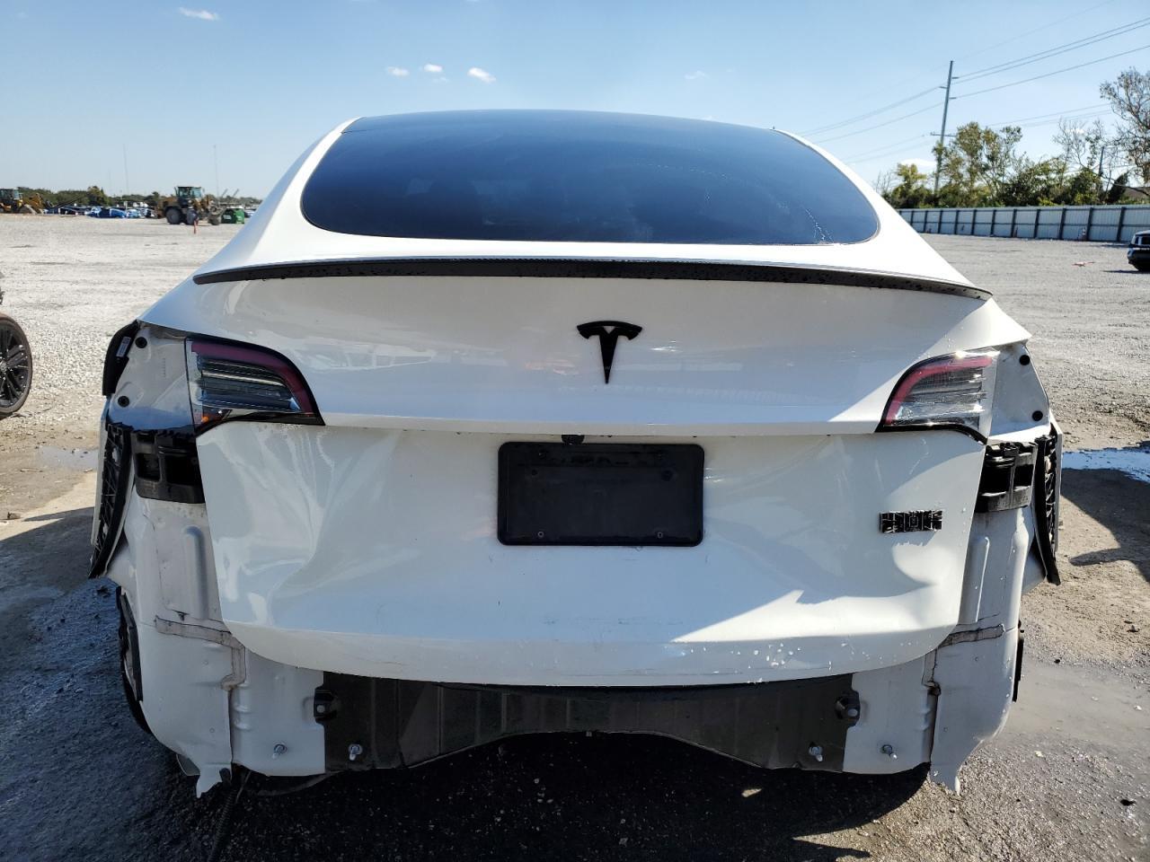 2023 Tesla Model Y - zdjęcie 6
