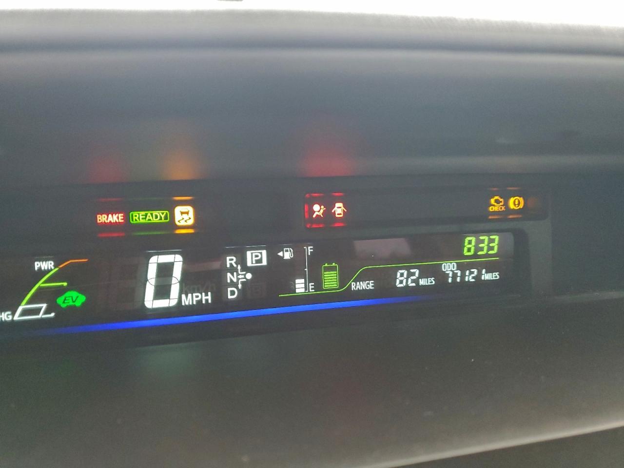 2014 Toyota Prius V - zdjęcie 9