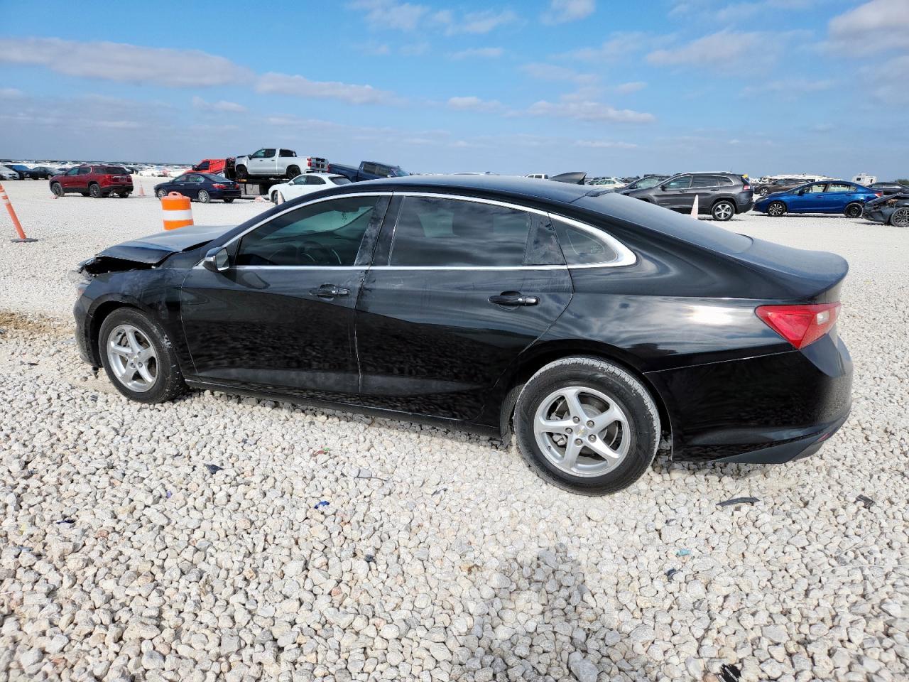 2018 Chevrolet Malibu - zdjęcie 2