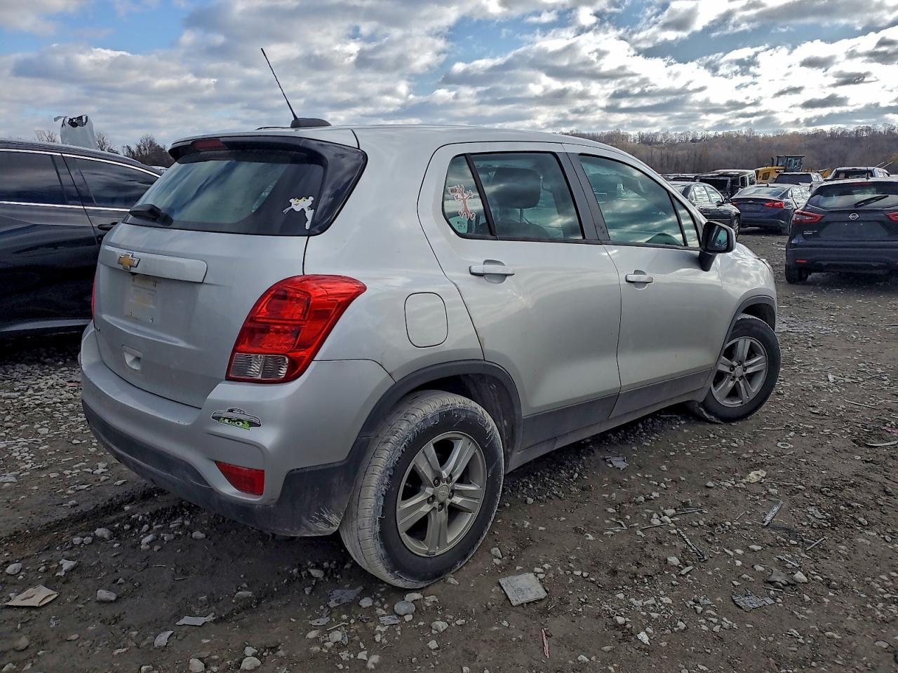 2019 Chevrolet Trax Ls - zdjęcie 3