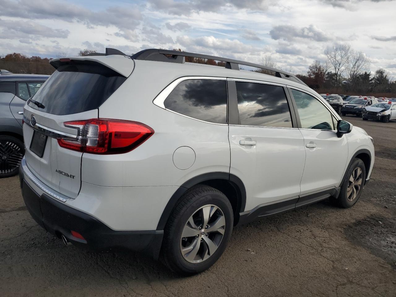 2025 Subaru Ascent - zdjęcie 3