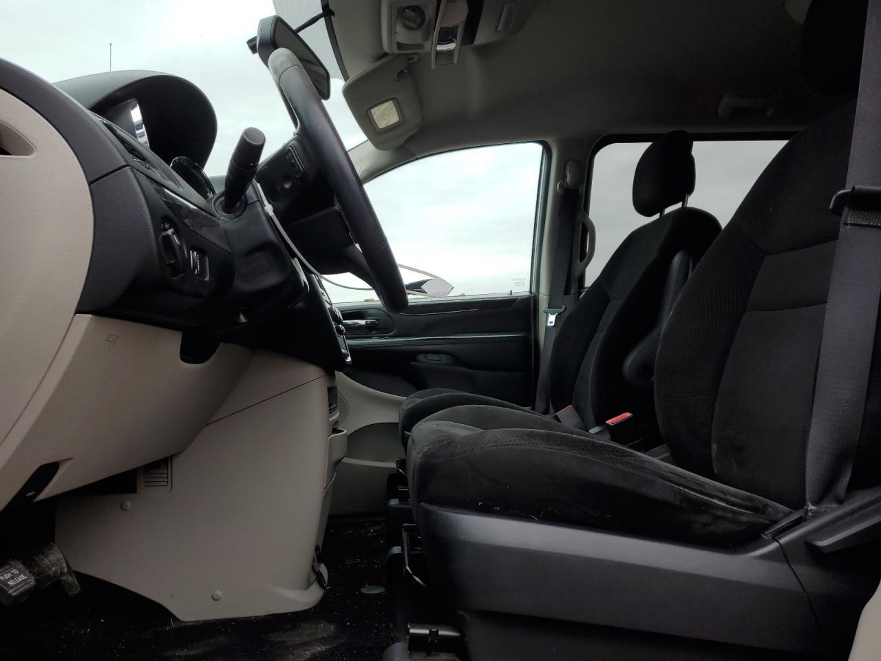 2016 Dodge Caravan - zdjęcie 7