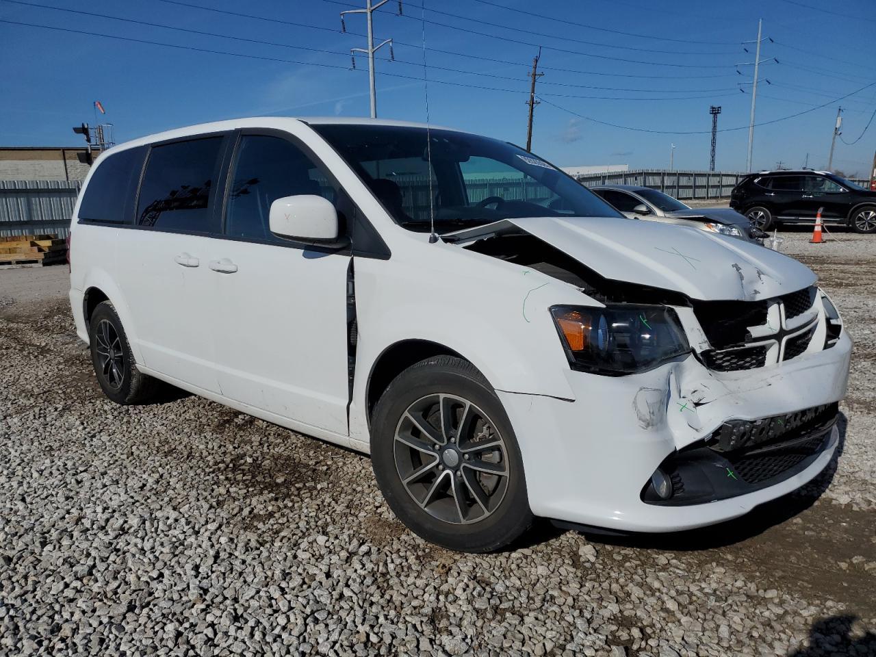 2019 Dodge Caravan - zdjęcie 4