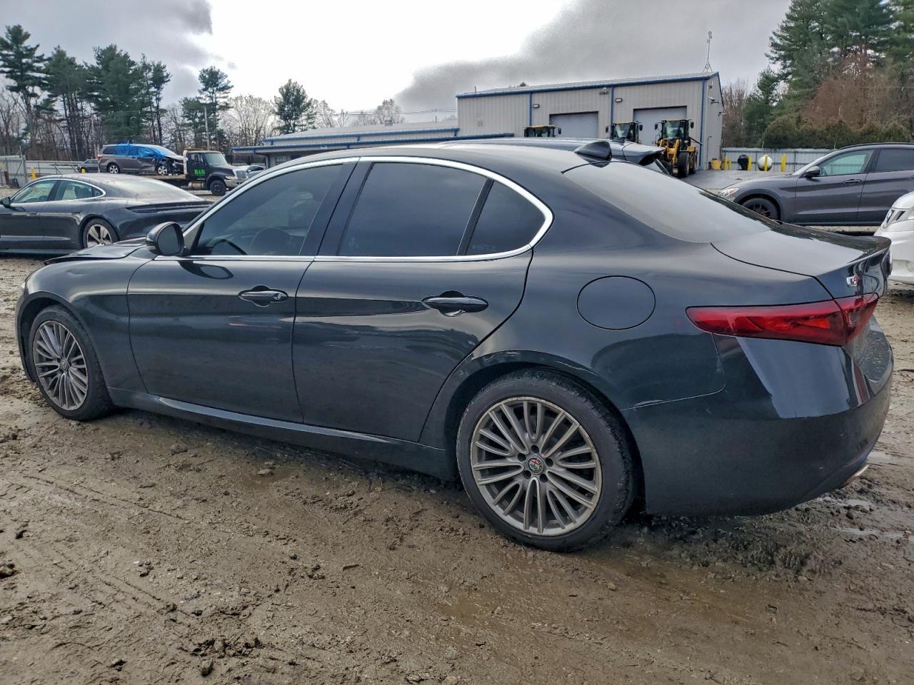 2017 Alfa Romeo Giulia Ti Q4 - zdjęcie 2