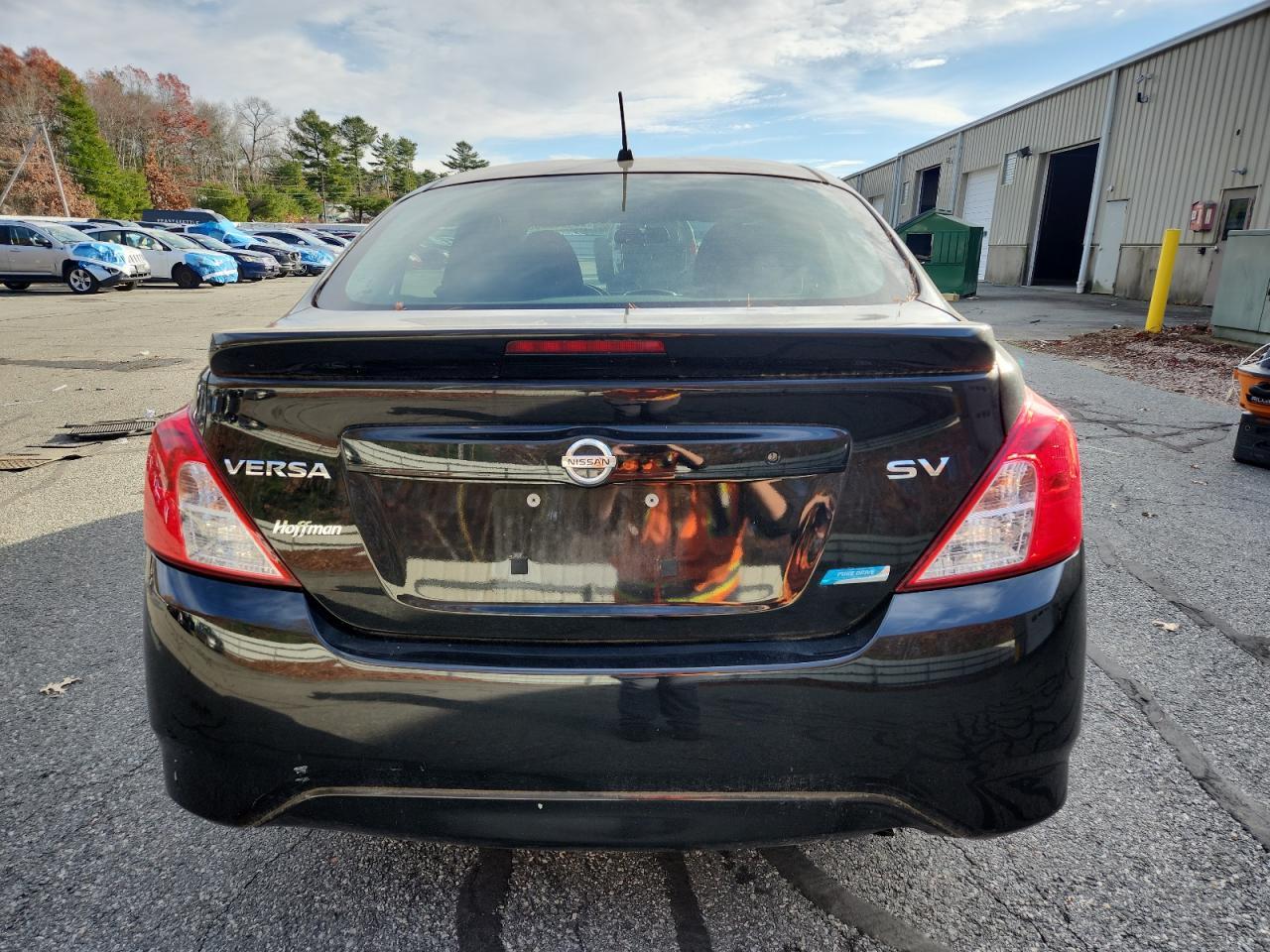 2016 Nissan Versa - zdjęcie 6