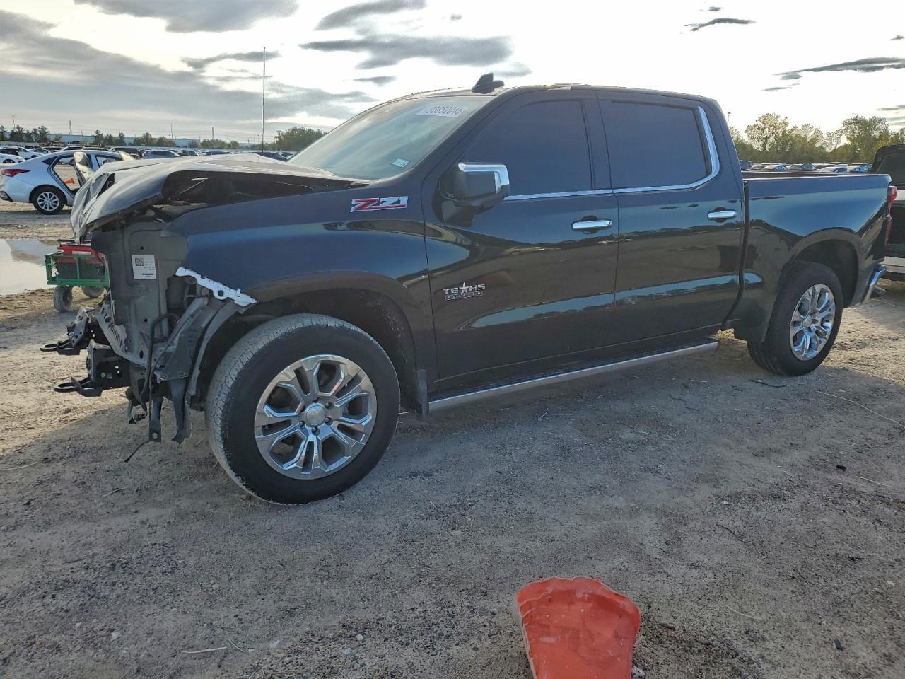 2022 Chevrolet Silverado K1500 Ltz - zdjęcie główne