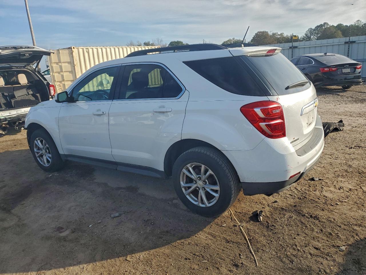 2017 Chevrolet Equinox - zdjęcie 2