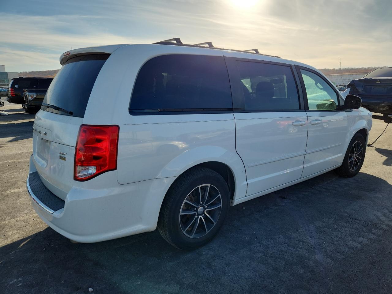 2017 Dodge Grand Caravan Gt - zdjęcie 3