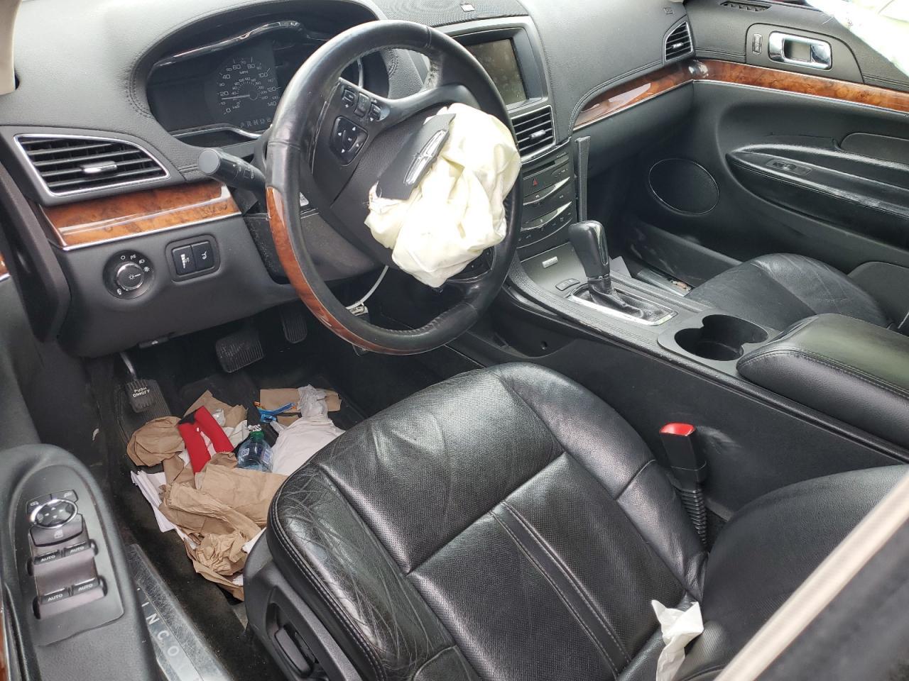 2015 Lincoln MKT - zdjęcie 8