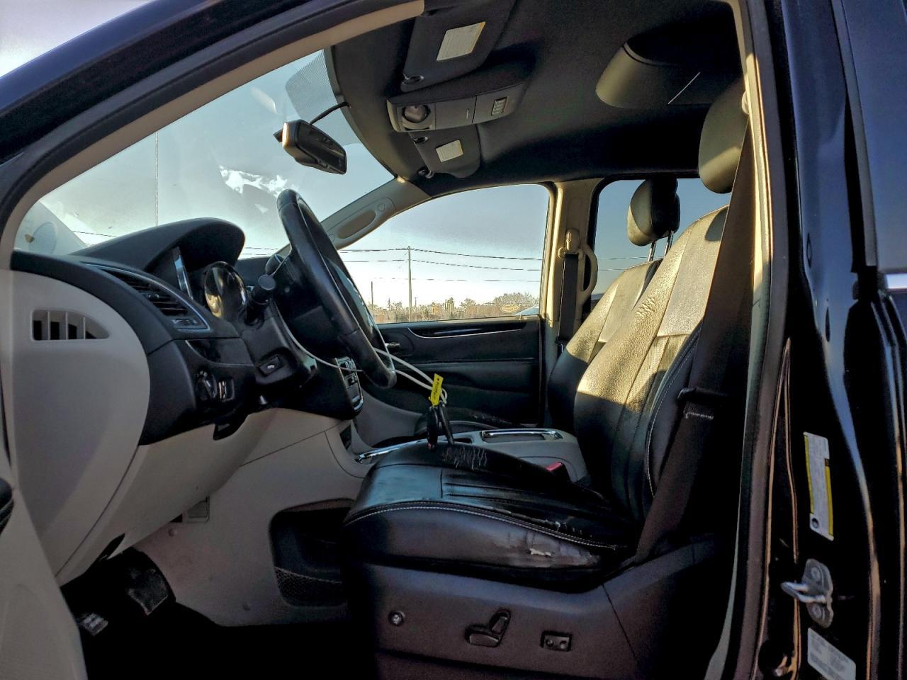 2014 Dodge Caravan - zdjęcie 7
