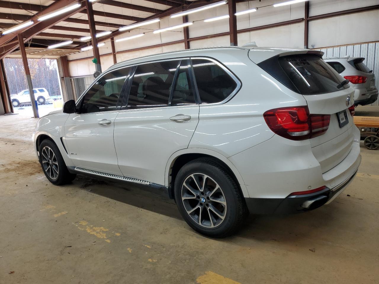 BMW X5 - zdjęcie 2
