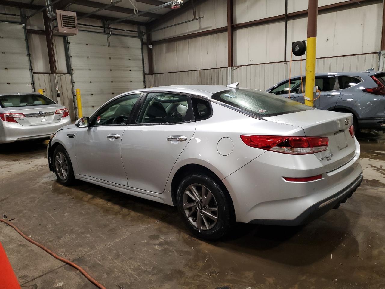 2020 Kia Optima - zdjęcie 2