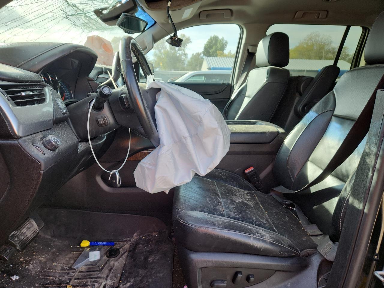 2018 Chevrolet Suburban C1500 Premier - zdjęcie 7