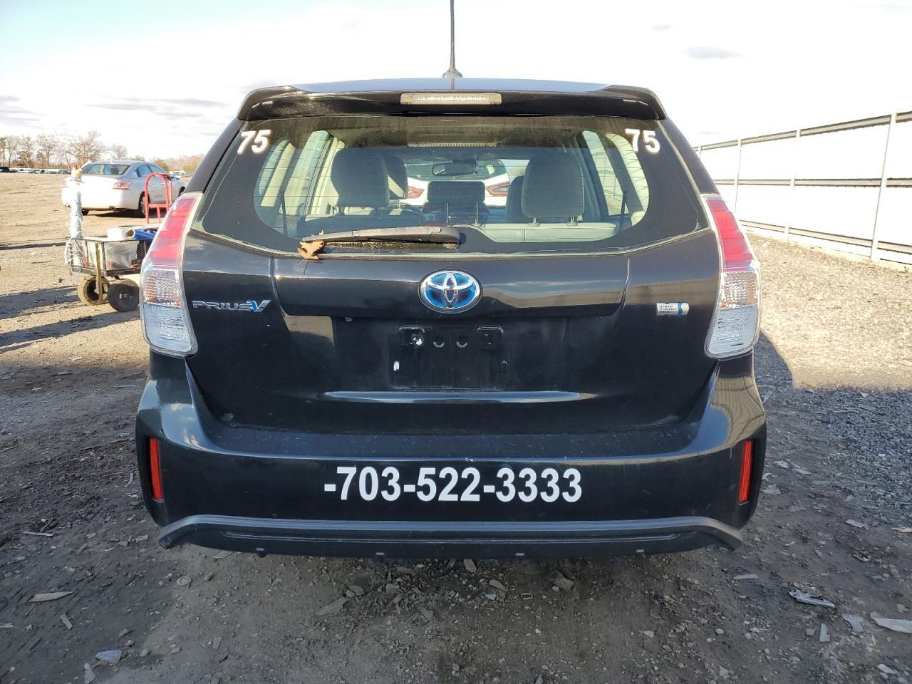 2015 Toyota Prius V - zdjęcie 6