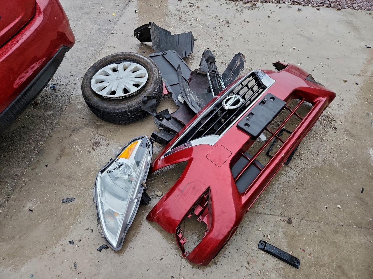 2017 Nissan Versa - zdjęcie 12