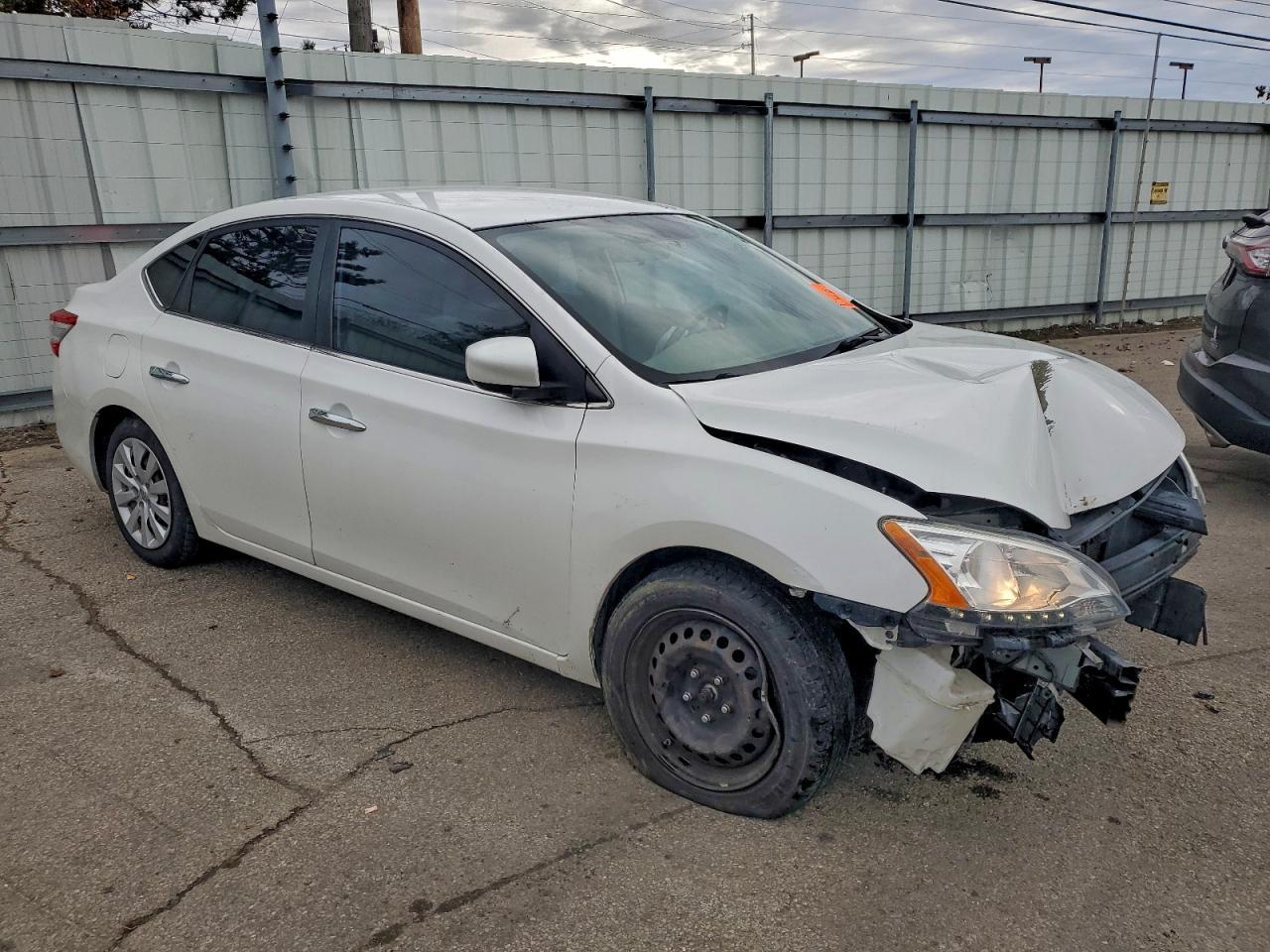 2014 Nissan Sentra - zdjęcie 4