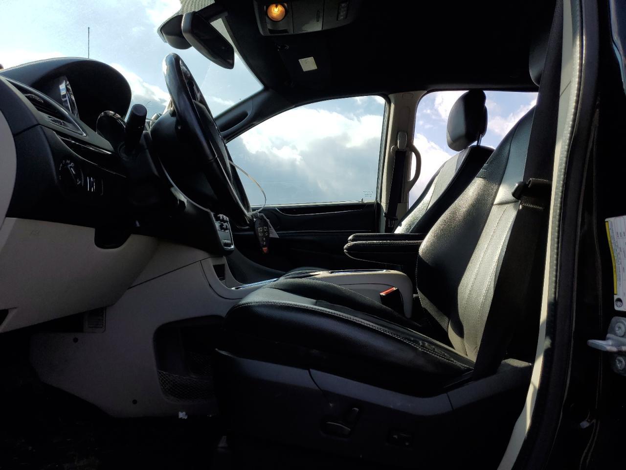 2019 Dodge Caravan - zdjęcie 7
