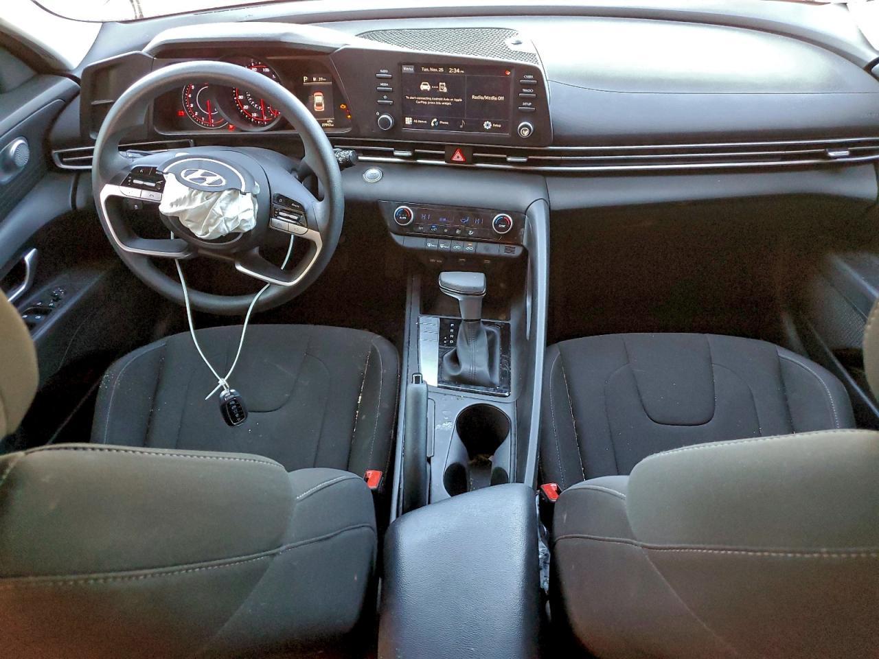 2023 Hyundai Elantra - zdjęcie 8