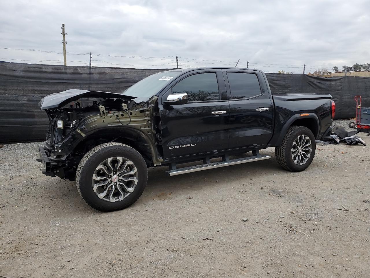 2024 GMC Canyon - zdjęcie główne