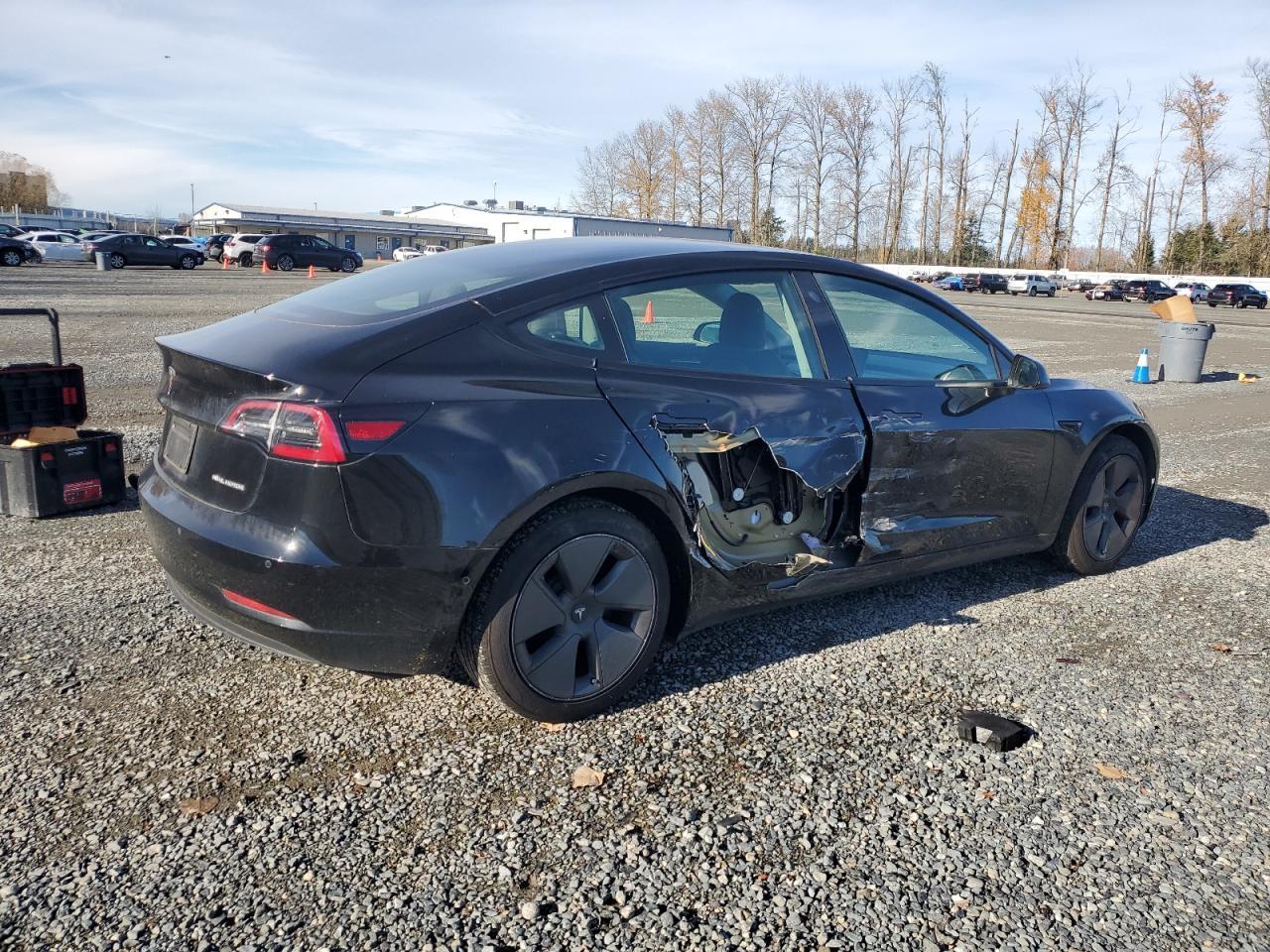 2022 Tesla Model 3 - zdjęcie 3