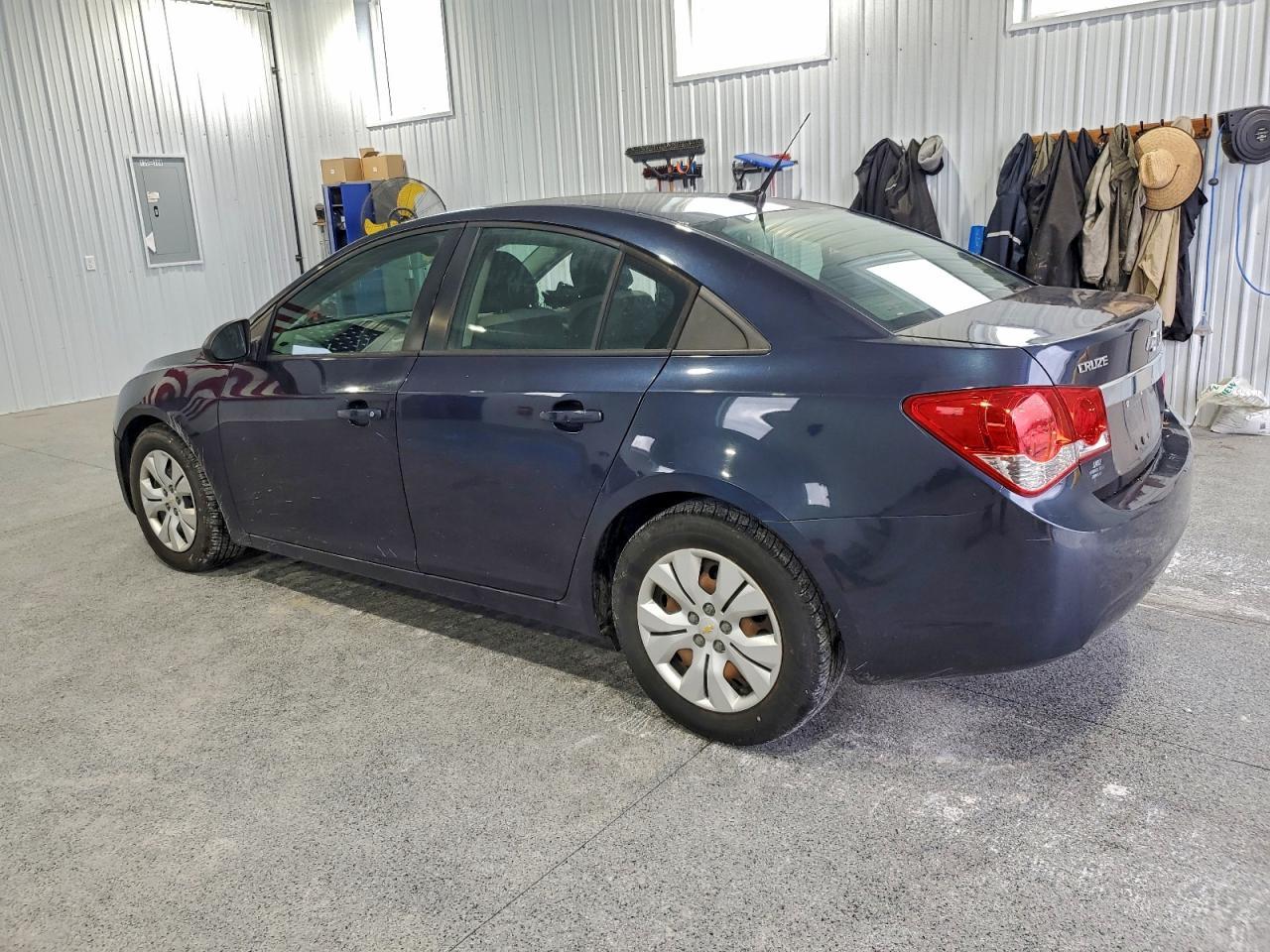 2014 Chevrolet Cruze - zdjęcie 2