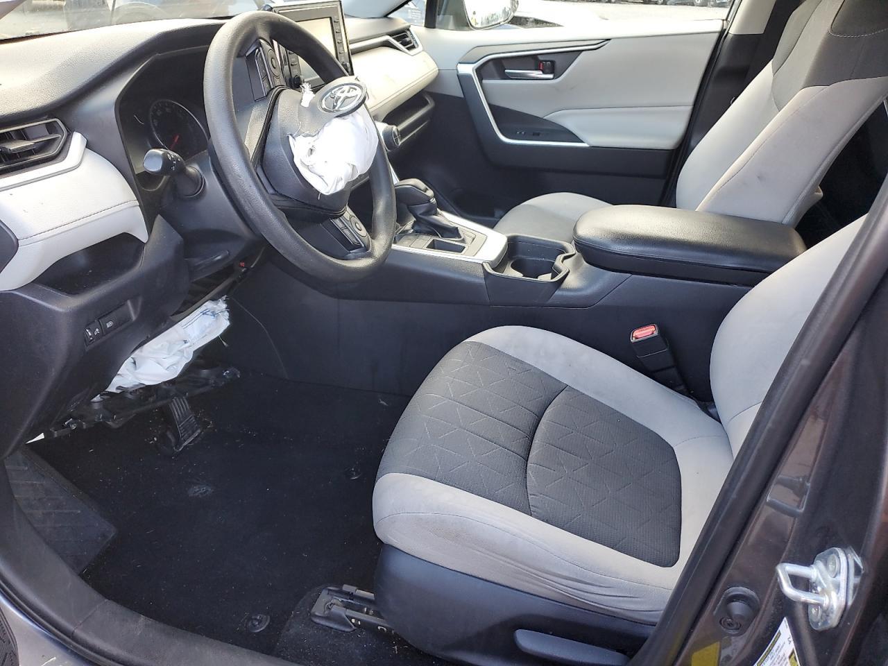 2019 Toyota RAV 4 - zdjęcie 7