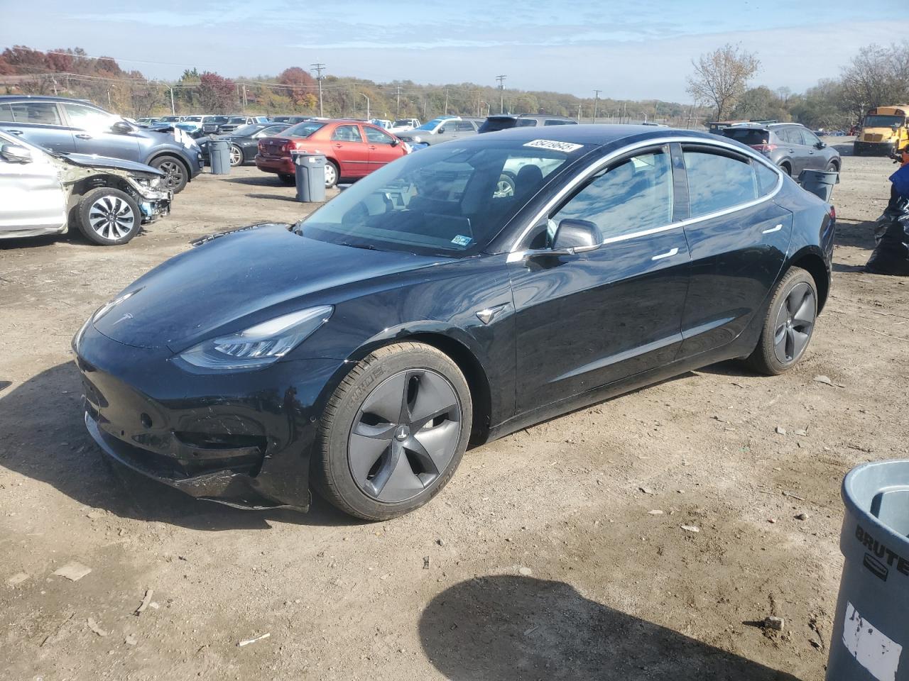 2018 Tesla Model 3 - zdjęcie główne