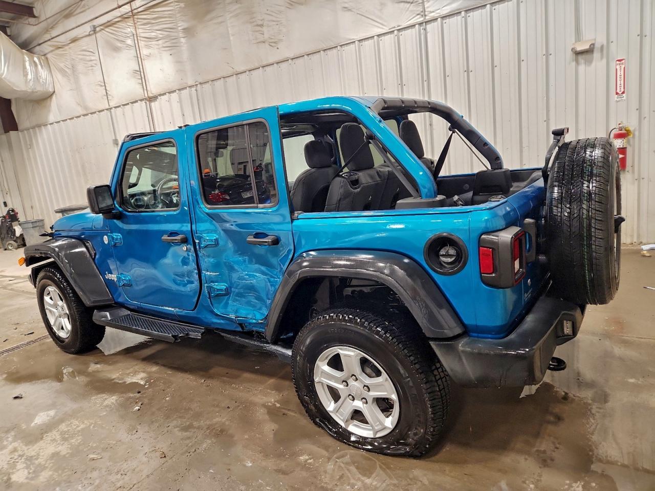 2020 Jeep Wrangler Unlimited Sport - zdjęcie 2