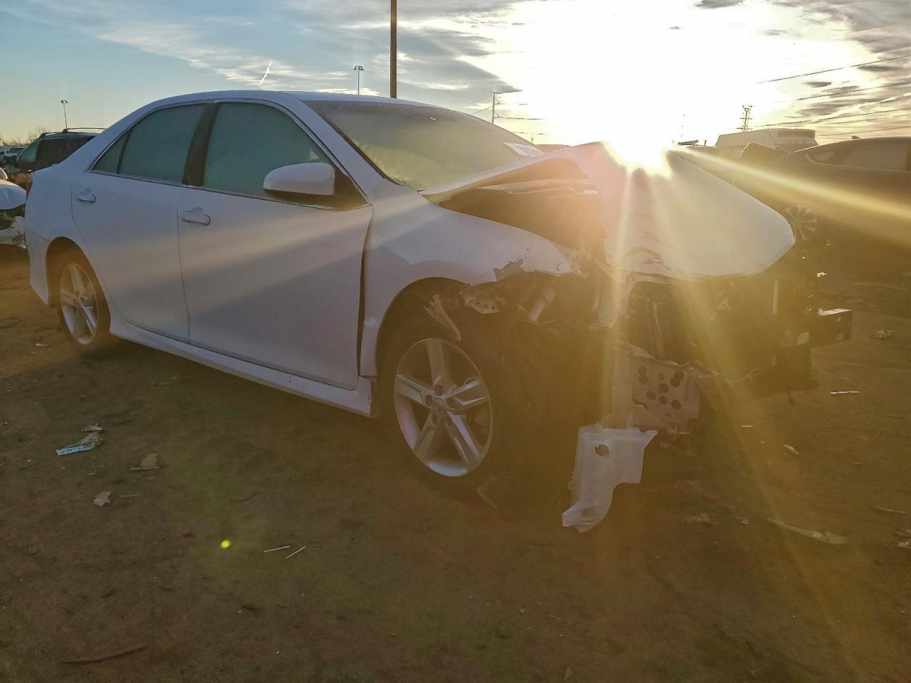 2014 Toyota Camry - zdjęcie 4