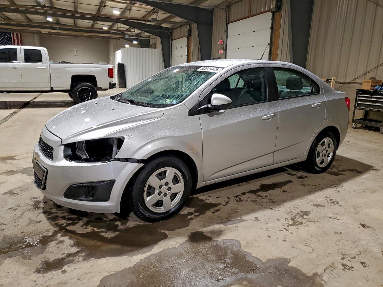 2013 Chevrolet Sonic - zdjęcie główne