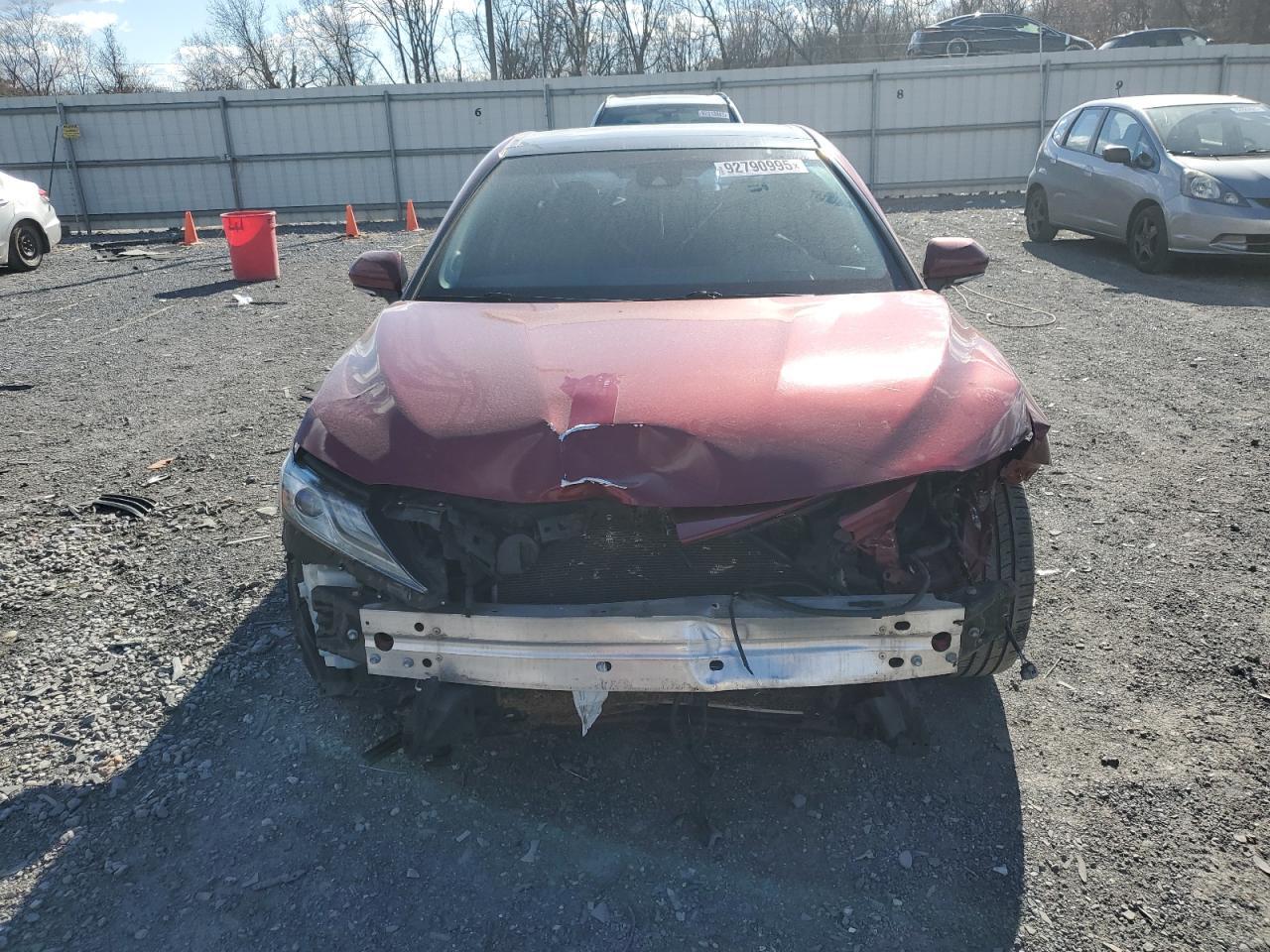2018 Toyota Camry - zdjęcie 5