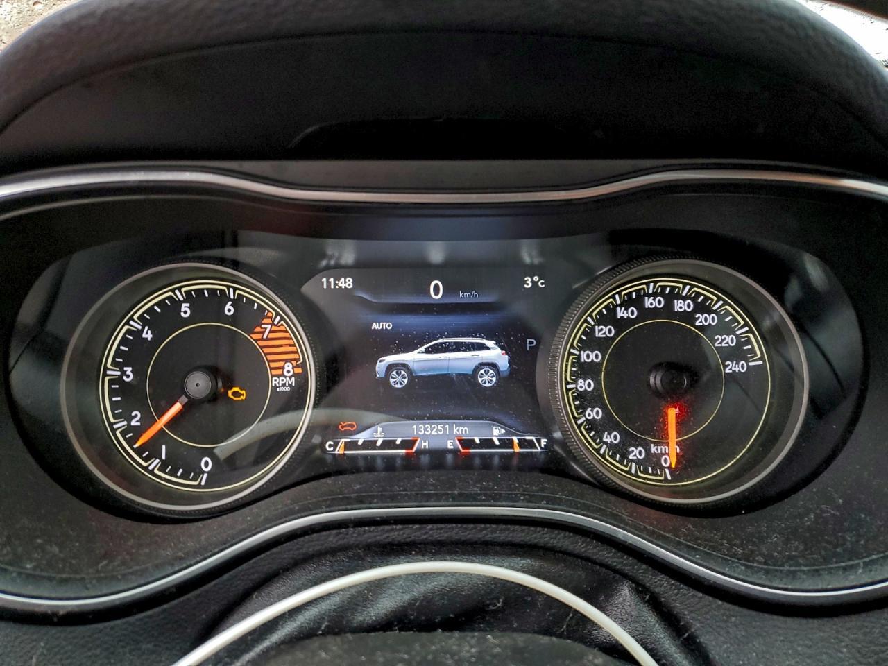 2021 Jeep Cherokee - zdjęcie 9