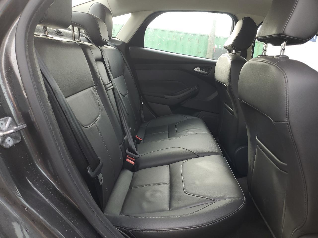 2015 Ford Focus - zdjęcie 10