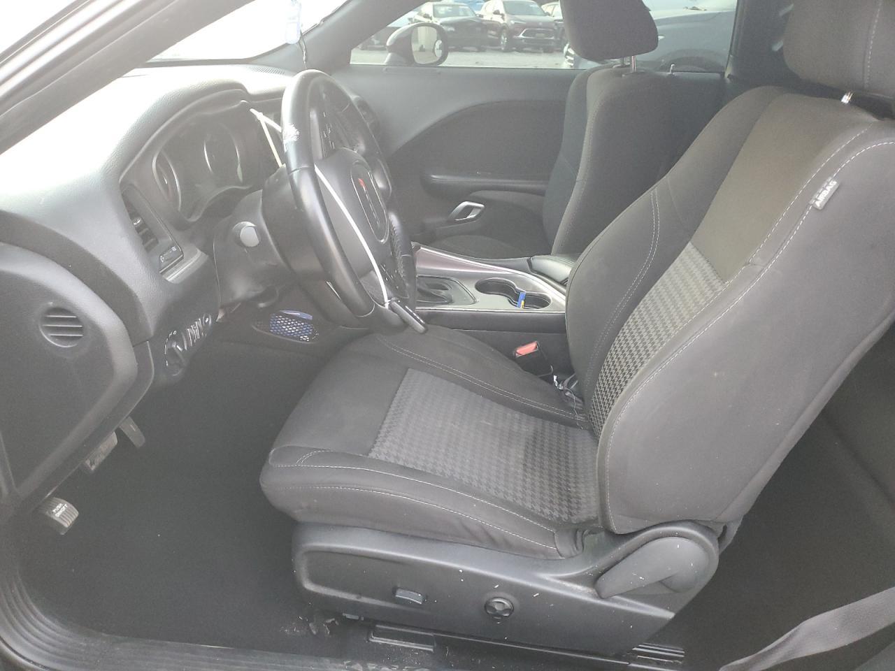 2020 Dodge Challenger Sxt - zdjęcie 7